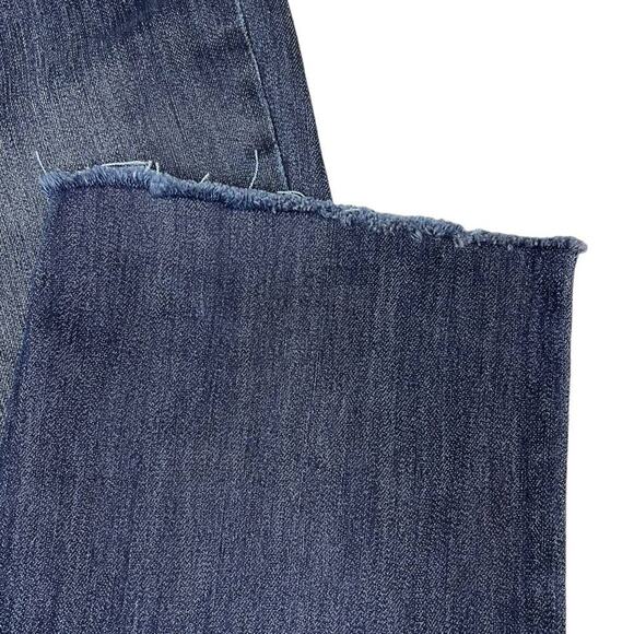 Fabulously Slimming by Chico's Mid Rise Straight Jeans Raw Hem Sz 00 Small - Picture 8 of 13